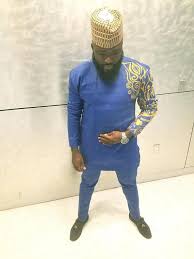 Ensemble De Cette Hommes Comprend Milliardaire Tissu Avec Un Pantalon Et Une Chemise Avec Broderie Parfaite Sans Au African Wear African Fashion African Shirts