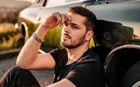 Romeu e linda assumem paixão. Mickael Carreira A Fotografia Amorosa Abracado A Filha Beatriz Vip Pt