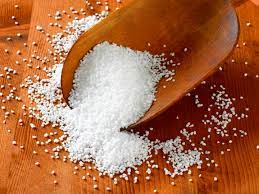 Iodized Salt Or Non Iodized Salt Healthy Cooking Andrew Weil M D