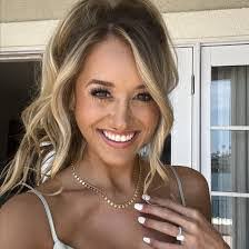 Julie Balcom's Instagram, Twitter & Facebook