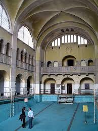 Trockenschwimmer In 2020 Berlin Today Berlin City Berlin Germany