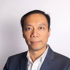 Justin Henning's Instagram, Twitter & Facebook