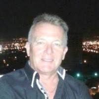 300+ perfiles de «Gilbert»