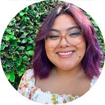 Stephanie Hardison's Instagram, Twitter & Facebook