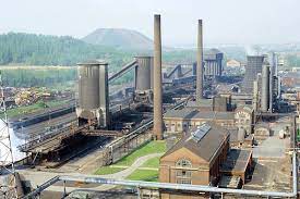 Kokerei — 1 15 die kokerei 1 die kokskohlenentladung 2 der gurtförderer 3 der kokskohlenkomponentenbunker 4 der kohlenturmgurtförderer 5 der kohlenturm 6 der füllwagen 7. Rheinische Industriekultur