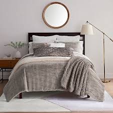 Bed bath & beyond doesn't skip on quality with their bedding sets, jing said. Ugg Griffin 3 Piece Comforter Set Bed Bath Beyond