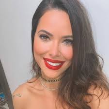 Salão da Janice Ayres (12)9.9122-8199 fica em Pindamonhangaba -SP