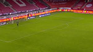 Nome e cognome intero, data di nascita, età, città di nascita, altezza, peso, nazione, squadra, ruolo, numero maglia, piede preferito e le sue specialità. Eliteserien Gult Kort Valerenga Kristoffer August Sundquist Klaesson