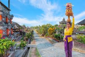 Community-Based Tourism (CBT) dalam Pengembangan Desa Wisata - Penelitian  Pariwisata