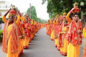 भव्य कलश यात्रा ने पंचकूला, हरियाणा के लोगों को दिव्य श्रीमद्भागवत कथा का  हिस्सा बनने के लिए आमंत्रित किया
