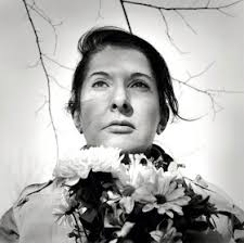 Laberintos del Arte: Marina Abramovic: The artist is present
