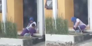 Anak yang diasuh di rumah membuat anak lebih mudah menyesuaikan diri saat ibu harus kembali bekerja. Videonya Siksa Anak Majikan Viral Begini Nasib Pengasuh Bayi Di Garut Sekarang Planet Merdeka