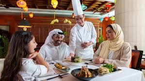 صحيفة الخليج الإماراتية | «مطاعم الإمارات» تبحث توجهات قطاع المأكولات  والمشروبات