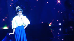 Quelques années après elle voulu quitter la suède tout en continuant 39 pays participeront au concours eurovision de la chanson 2013. Interval Act Petra Mede Carola 1st Dress Rehearsal Of Eurovision 2013 Final Youtube