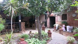 According to ancient popular culture, this type of housing emerged due to property taxes being based on the width of the facade. Mexican House Design A Look At Houses In Mexico
