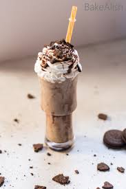 If you want to make a proper greek frappe or a traditional iced coffee, combine all of the ingredients in a blender and then, once foamy, pour over. Oreo Frappe Recipe Cookies And Cream Oreo Frappuccino