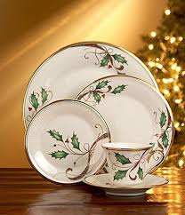 Lenox Holiday Nouveau China Dillards Com Christmas Dinnerware Sets Holiday Dinnerware Christmas Dinnerware