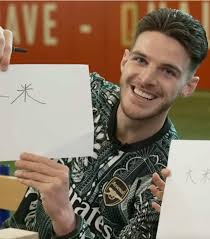 The time we taught Declan Rice how to write his Chinese nickname which  literally means Rice 😂🍚 #declanrice #rice #arsenal #arsenalfc
