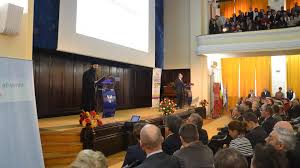 Să fie student/ă şi să nu aibă restanţe faţă de bibliotecă. Deschiderea Anului Academic La Universitatea Alexandru Ioan Cuza Din IaÈ™i Doxologia