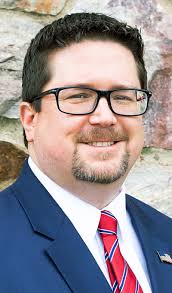 Layton announces bid for commonwealth's attorney