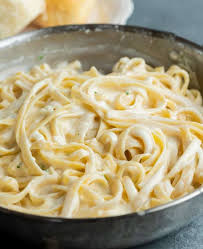 Make Olive Garden S Alfredo Sauce Recipe At Home In Just 20 Minutes Olive Garden Alfredo Sauce Olive Garden Alfredo Sauce Recipe Alfredo Sauce Recipe Homemade