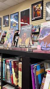 yesterday was a greay comfy day 🥹🖤 i started reading comic books again,  and my gods, my emo goth nerdy ass heart is HAPPY 😭😭🖤🖤🖤🖤🖤 if anyone  has some suggestions, please telll me! anything that’s ...