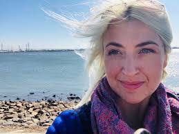 Catherine Halliday's Instagram, Twitter & Facebook