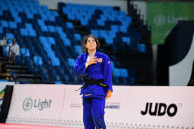 🎉 Way to go, Mariah Holguin! 🥉✨...