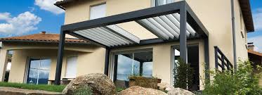 Pergola bioclimatique a lames orientables. Lames De La Pergola A Chaque Situation Sa Position