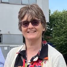 Dr Jacquie Stamp (@jactweet99)