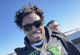 CJ Gardner-Johnson Trolls Taylor Swift Fans With A “Swifties Can LIX My  Balls” Shirt During Philadelphia Eagles Super Bowl Parade
