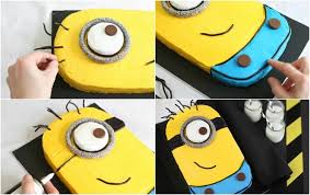 Dieser pinnwand folgen 19103 nutzer auf pinterest. Die Varianten Fur Einen Minion Kuchen Sind Zahlreich Ob Eine Torte Mit Mehreren Schichten Einen Flache Minion Torte Torte Kindergeburtstag Kindergeburtstag