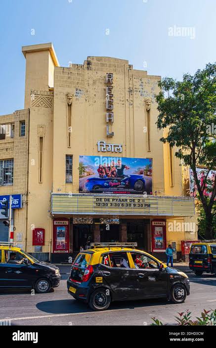 Regal cinema in colaba hi-res stock photography and images - Alamy
