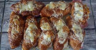 Croissants Au Jambon Avec Recette Bechamel Inratable En 2020 Recette Avec Bechamel Recette Bechamel Facile Bechamel Facile