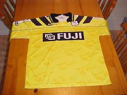 Koop hier jouw officiële nac merchandise! Nac Breda Home Camiseta De Futbol 1995 1996
