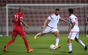 يواصل منتخب الإمارات، سلسلة تحضيراته لخوض مباريات التصفيات المجموعة السابعة يعود منتخب الإمارات الأول لكرة القدم صباح غد، إلى تجمعه الداخلي في دبي بعد راحة دامت 24. Ø§Ù„Ø¥Ù…Ø§Ø±Ø§Øª ØªÙÙˆØ² Ø¹Ù„Ù‰ Ø§Ù„Ø£Ø±Ø¯Ù† Ø¨Ø®Ù…Ø§Ø³ÙŠØ© ÙˆØ¯ÙŠØ§ Ø£Ø®Ø¨Ø§Ø± ØµØ­ÙŠÙØ© Ø§Ù„Ø±Ø¤ÙŠØ©