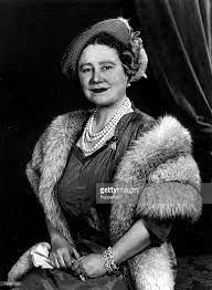 October 1954 A Portrait Of Her Majesty Queen Elizabeth The Queen Mother Smiling At The Camera Queen Mother Young Queen Elizabeth Queen Mum