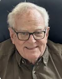 My Father was a 1963 graduate. Robert aka Bob Simpson passed away yesterday  October 17 from battling skin cancer. He survived by his three children  Robert Scott Simpson, Kristen Ryan Johnson, Timothy