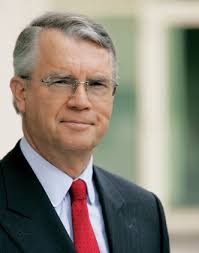 Annual Report Allianz Group 2004