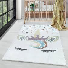 Ein großteil der teppiche in unserem shop sind eigens für uns designt und gefertigt. Kinderteppich Kurzflor Teppich Kinderzimmer Einhorn Bunte Sterne Krone Weiss
