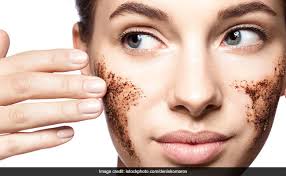 Look for redness and itchiness. 10 Commonly Asked Questions About Sensitive Skin