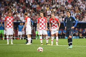 Гризманн антуан / antoine griezmann. Antoine Griezmann France Penalty V Croatia World Cup Final 2018 Images Football Posters