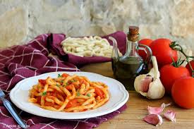 La pasta fresca all'ortica senza uova è facile da preparare. Manfricoli Di Narni Pasta Fresca Senza Uova Ricetta Umbra