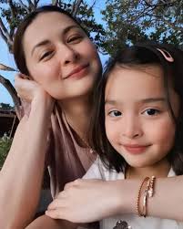 Mỹ nhân đẹp nhất Philippines lộ dấu hiệu mang thai lần 3?