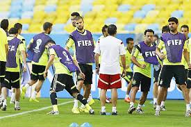 Luis enrique regressa à seleção espanhola e acusa robert moreno de ser desleal. Para Se Manter Viva Na Copa Do Mundo Selecao Espanhola Enfrenta O Chile No Maracana Alagoas 24 Horas Lider Em Noticias On Line De Alagoas