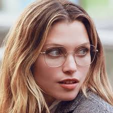 Les montures pas folichonnes avaient plutôt tendance à vous plomber le minois qu'à vous donner des allures stylées, mais fort. Ø¨Ù†Ø§Ø¡ Ø§Ù„Ù†ÙˆØ±Ø³ Ø¨Ø±Ø¬ Monture Lunette Femme Mode 2019 Skazka Devonrex Com