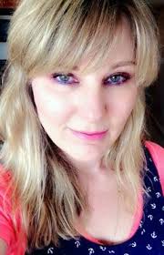 The Living Room Salon & Art Gallery, 125 Rochester St, Costa Mesa, CA  92627, US