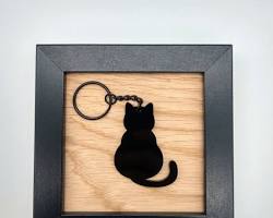 keychain with a cat silhouetteの画像