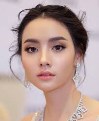 Check spelling or type a new query. 9 Contoh Realistis Make Up Wisuda Natural Sampai Bold Yang Bisa Dikreasikan Sendiri