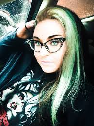 Ashley Thrasher's Instagram, Twitter & Facebook